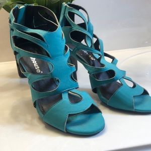 New - never been worn aqua heels